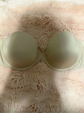 Nude Strapless Bra
